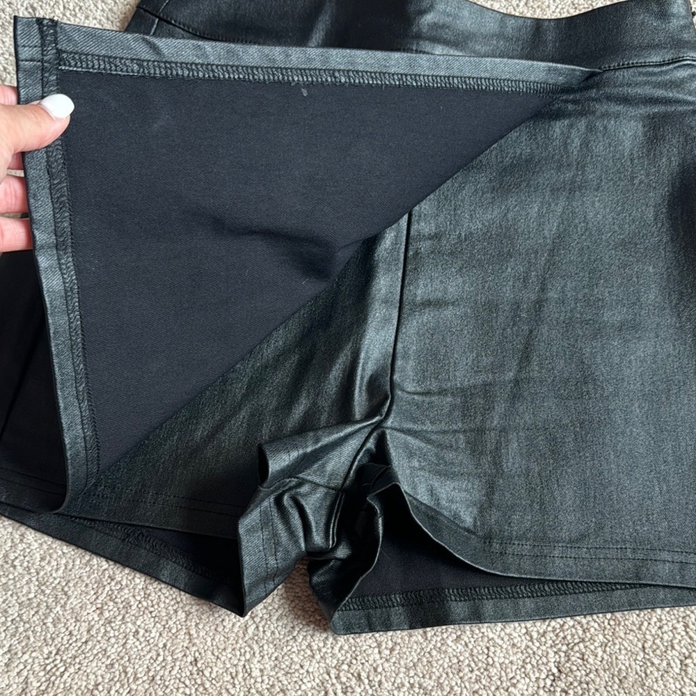 Stylish Black Skort - Picture 3 of 5